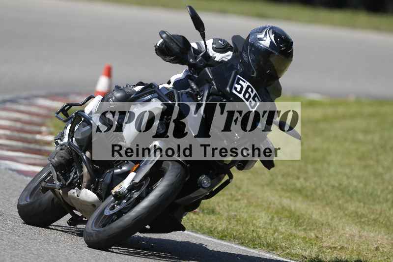 /44 09.08.2025 Plüss Moto Sport ADR/Einsteiger/565